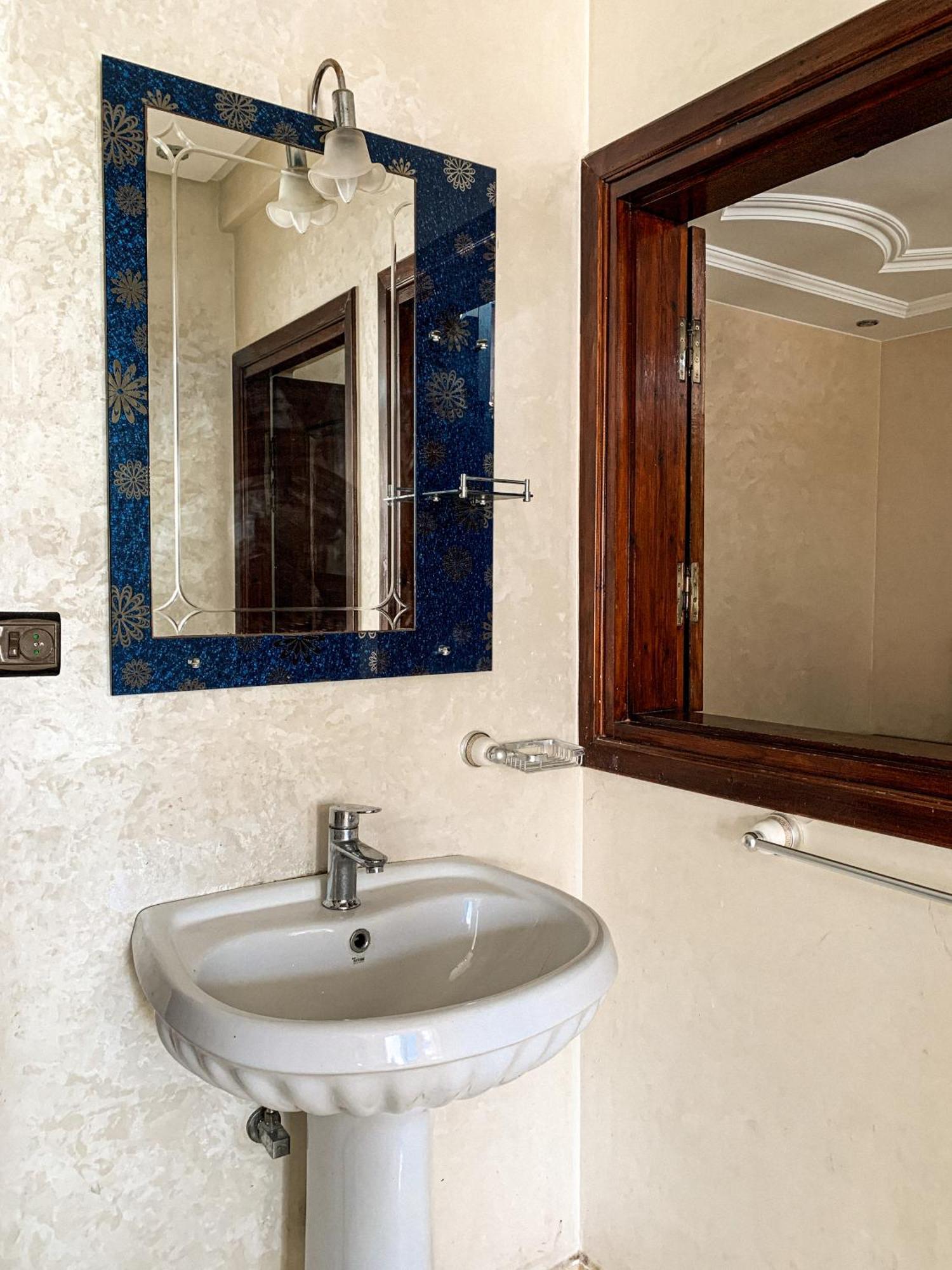 Wavy Apartments タガズー エクステリア 写真
